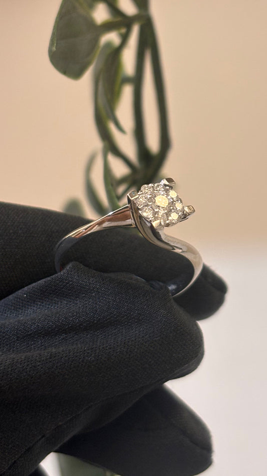 ANELLO SOLITARIO MAGIC ORO BIANCO E DIAMANTI PROMESSE GIOIELLI FW3026