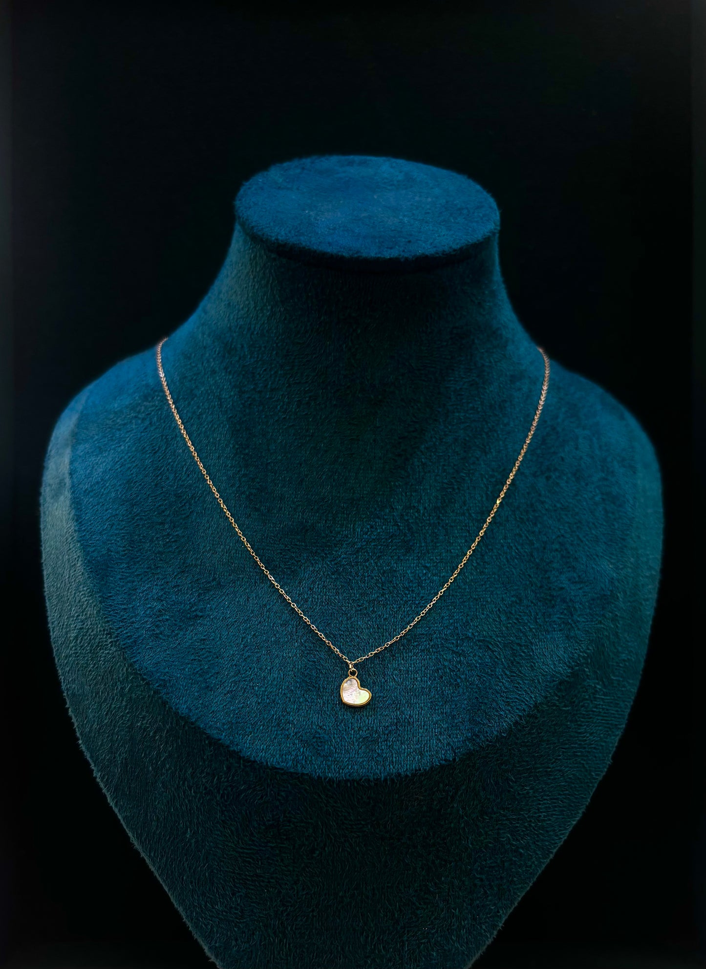Collana Cuore Madre perla Oro Giallo 18 Carati