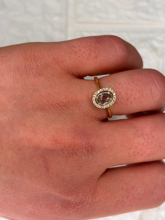 Anello Kate in Oro Giallo 18 Carati con pietra color Acquamarina