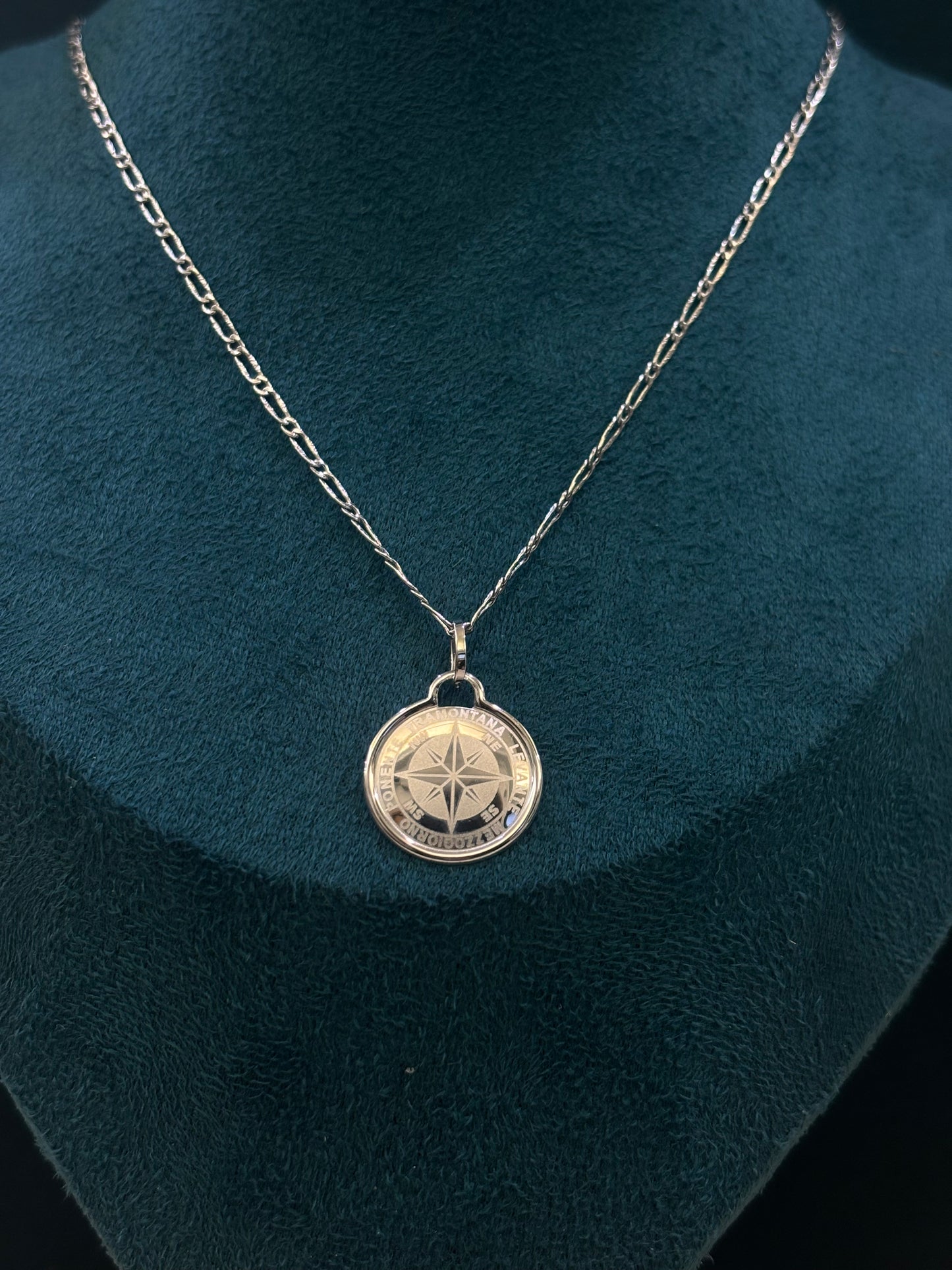 Collana Rosa dei Venti Oro Bianco 18 Carati