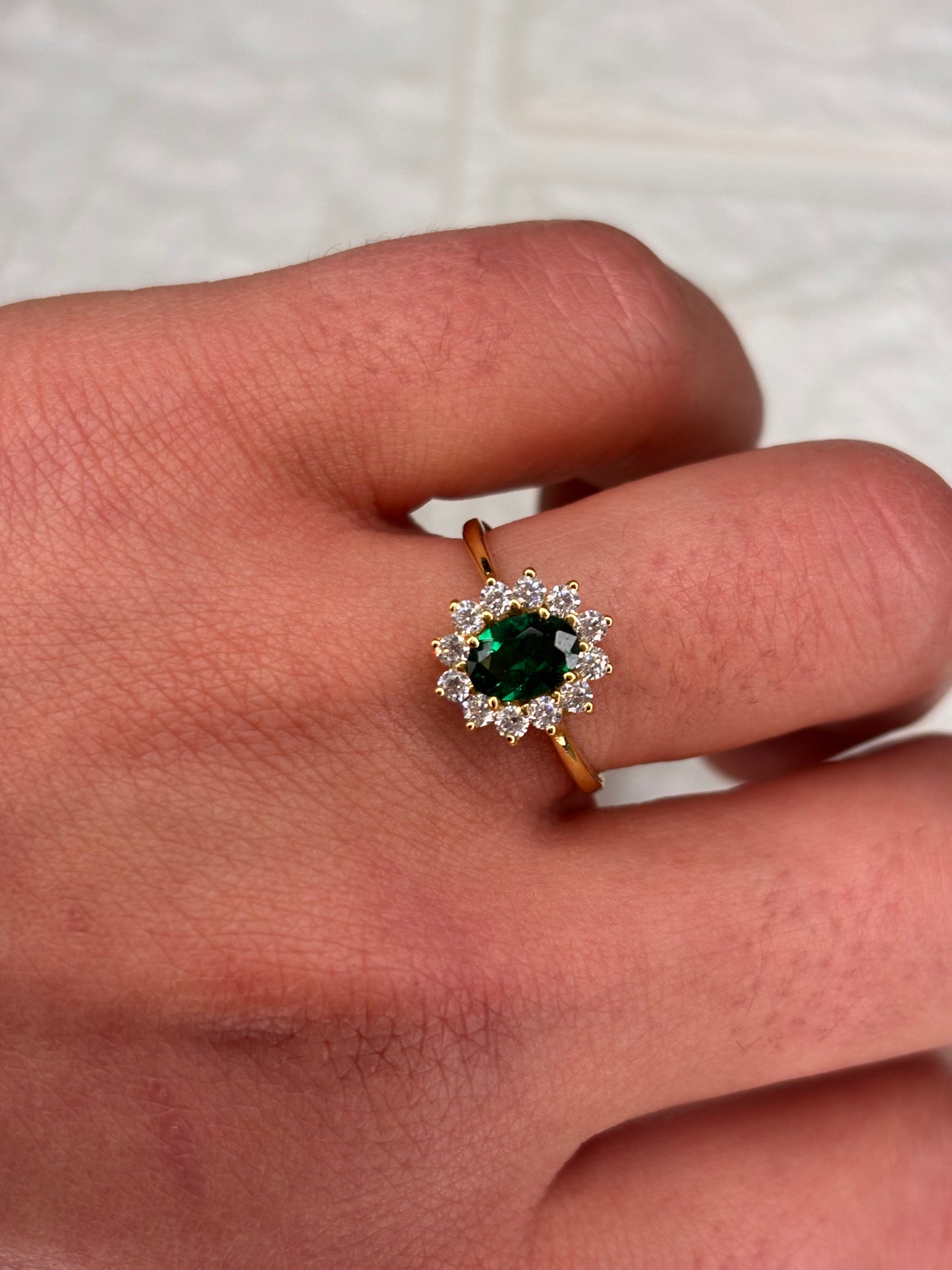 Anello Kate Oro Giallo 18 Carati pietra color Smeraldo