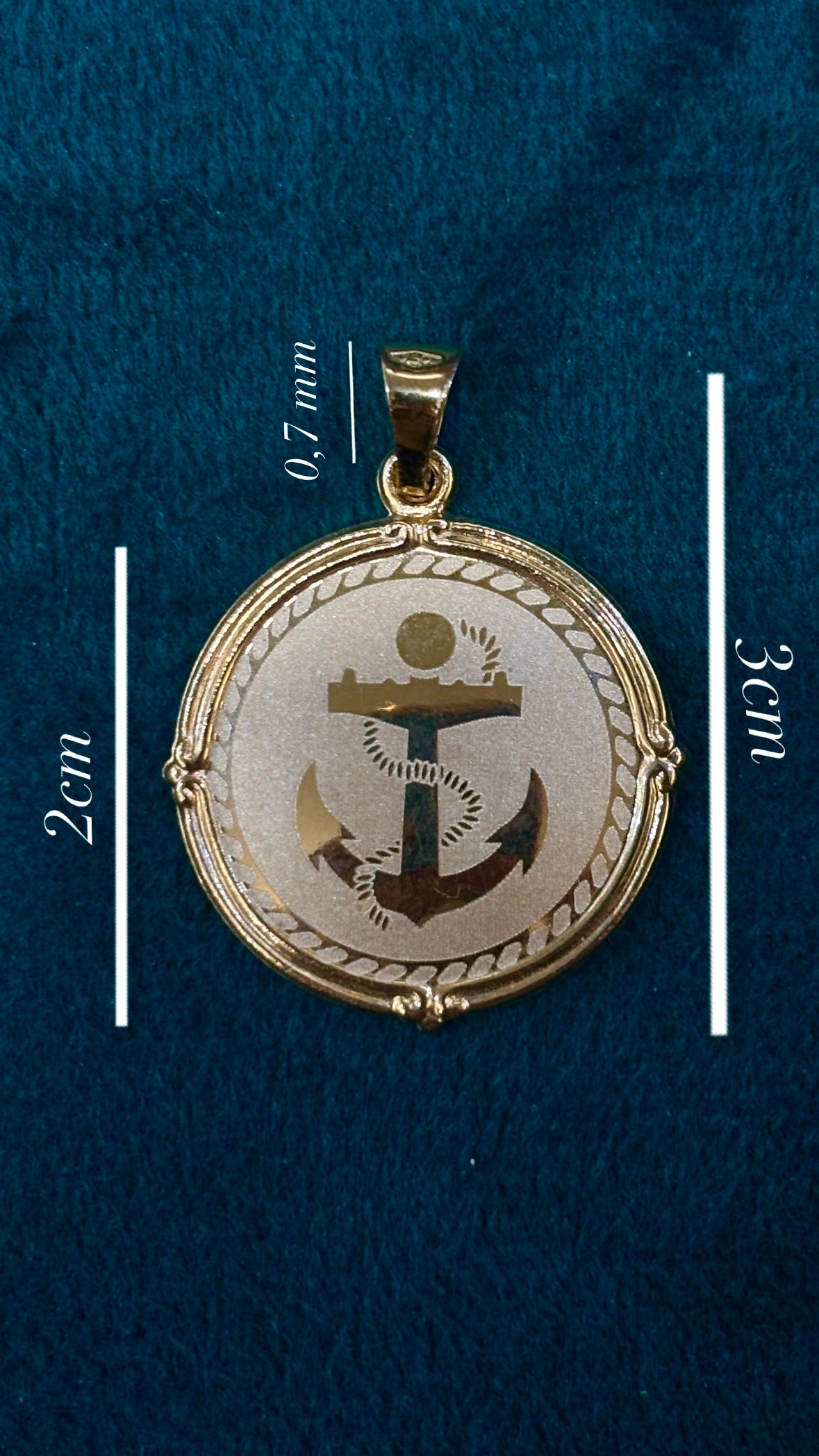 Ciondolo Medaglia tonda con Ancora Oro Giallo18 Carati cod. 03