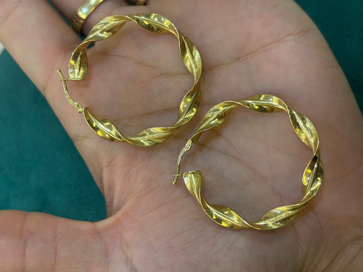Orecchini oro giallo cerchio Torchon