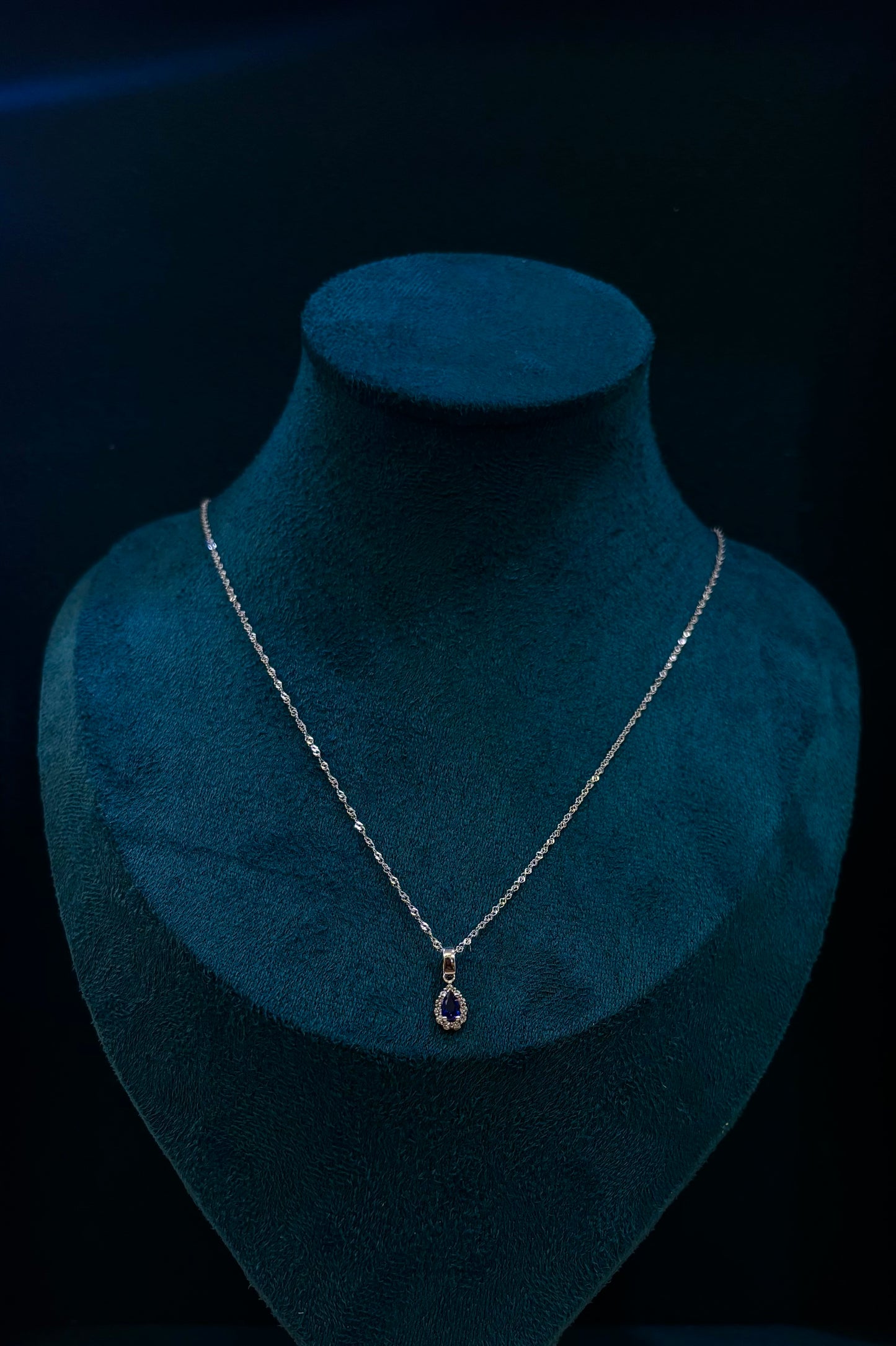 Collana Oro Bianco 18 Carati Goccia blu e zirconi