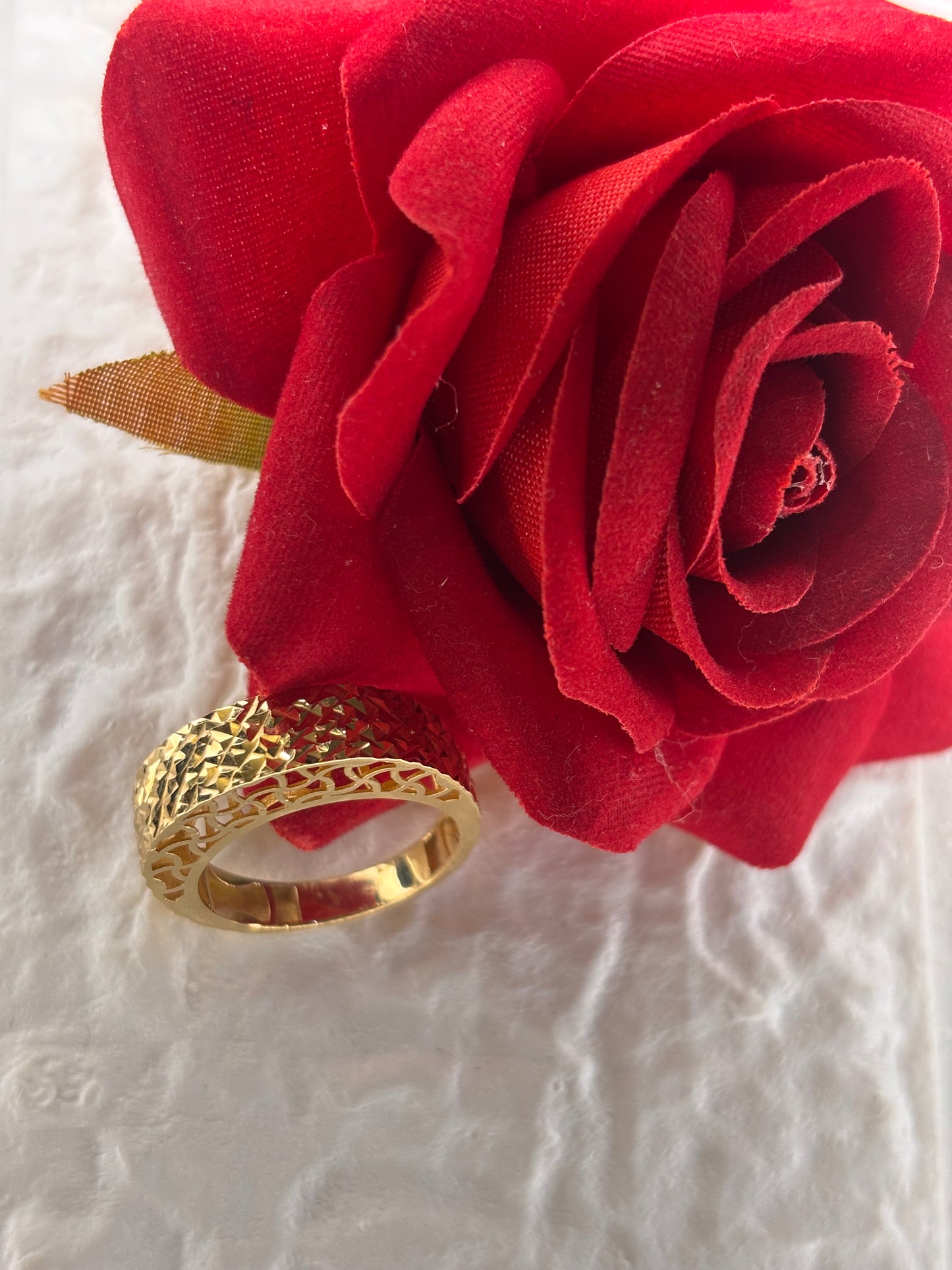 Anello Fascia Diamantata Oro Giallo 18 Carati