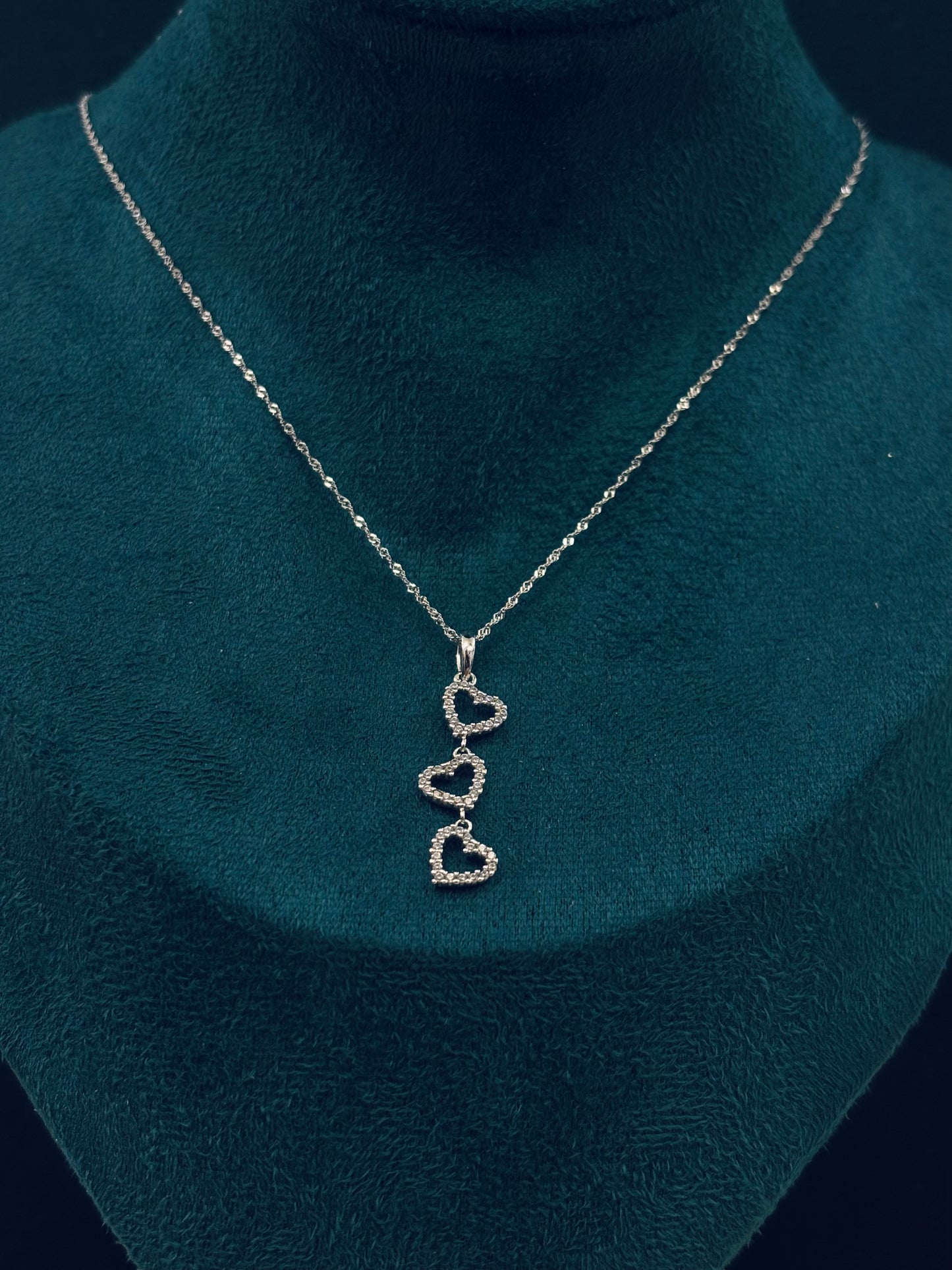Collana tre Cuori Oro Bianco 18 Carati