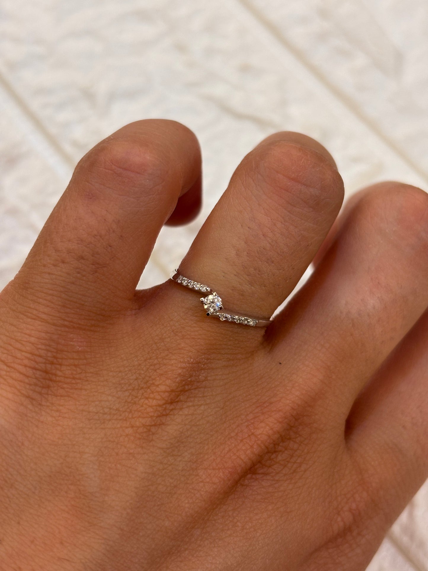 ANELLO SOLITARIO ORO E DIAMANTE PROMESSE GIOIELLI