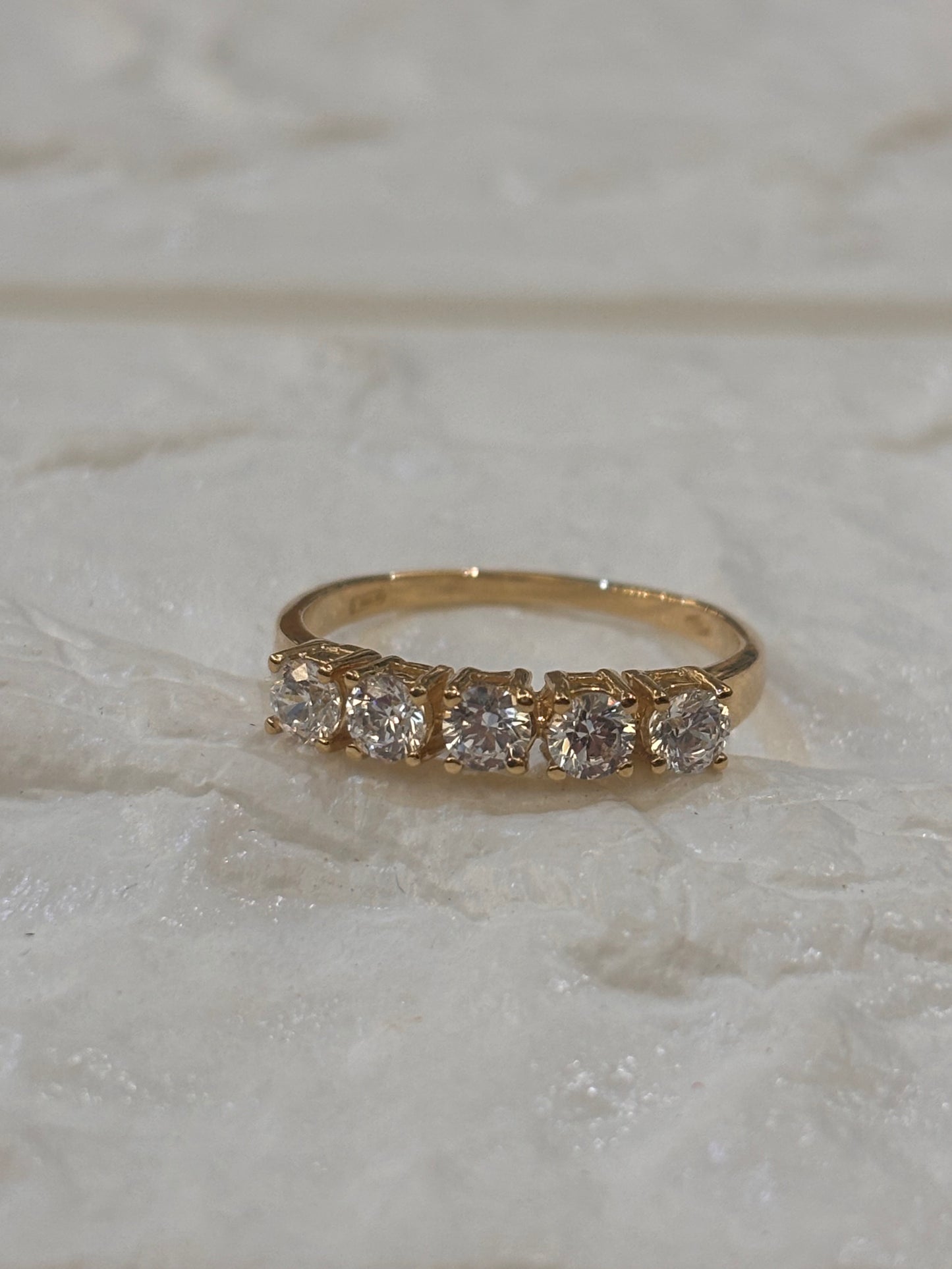 Anello Veretta 5 Pietre Oro Giallo 18 Carati