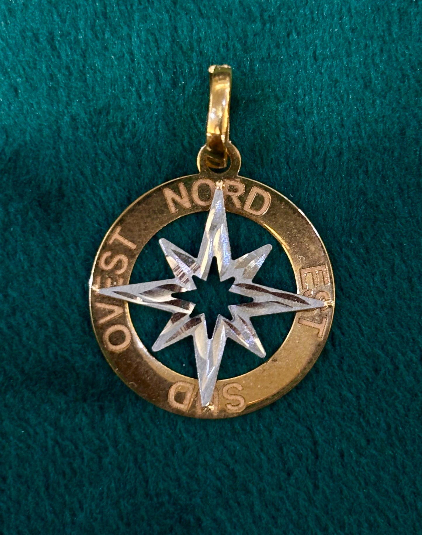 Ciondolo Rosa Dei Venti Oro 18 Carati cod. 01