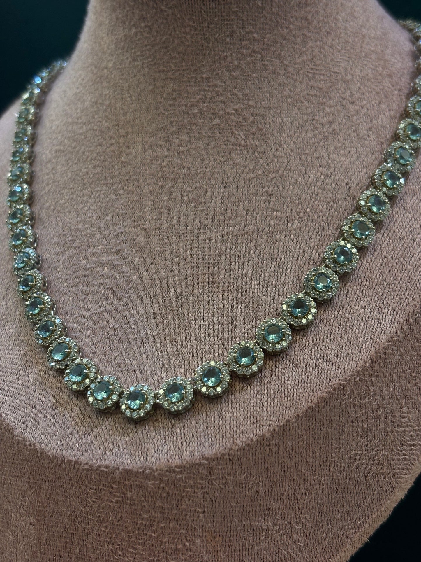 Girocollo Magic con pietre Celesti Argento