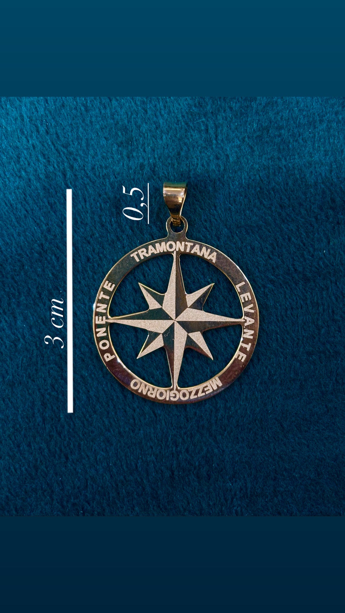 Ciondolo Rosa Dei Venti Oro 18 Carati cod.02