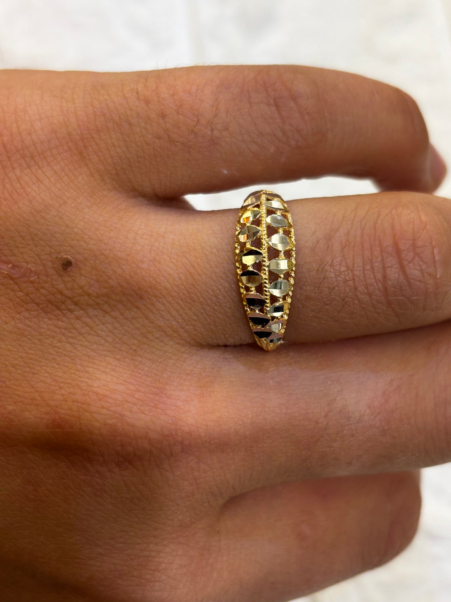 Anello Fascia filigrana in Oro Giallo 18 Carati
