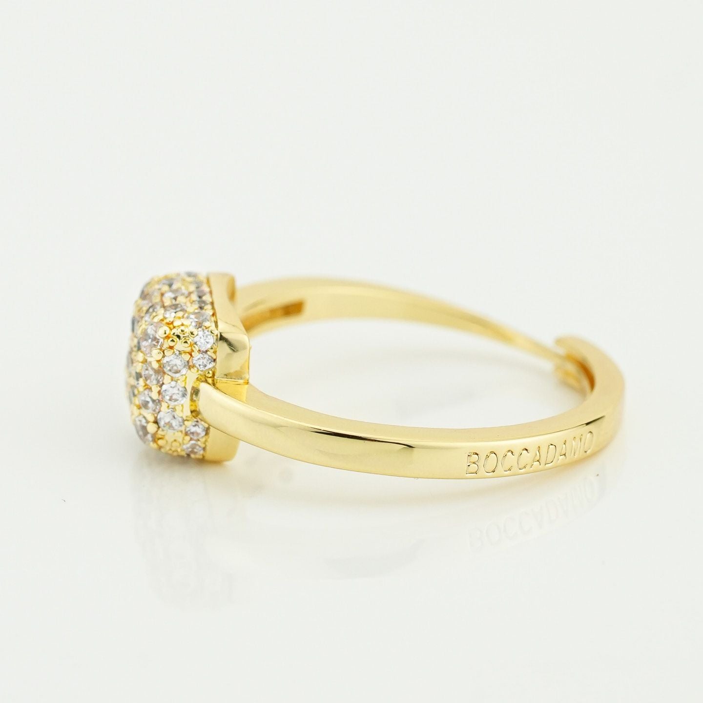 Anello placcato oro giallo con centrale quadrato di zirconi XAN221D