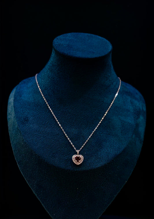Collana Oro Bianco 18 Carati con cuore pietra Rossa