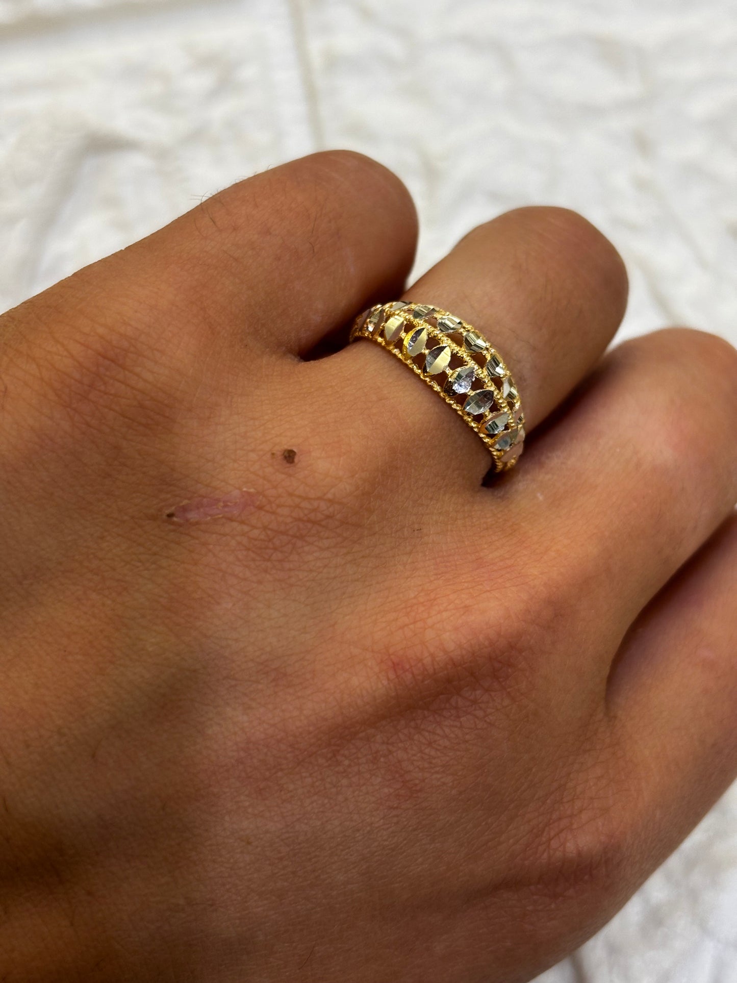 Anello Fascia filigrana in Oro Giallo 18 Carati