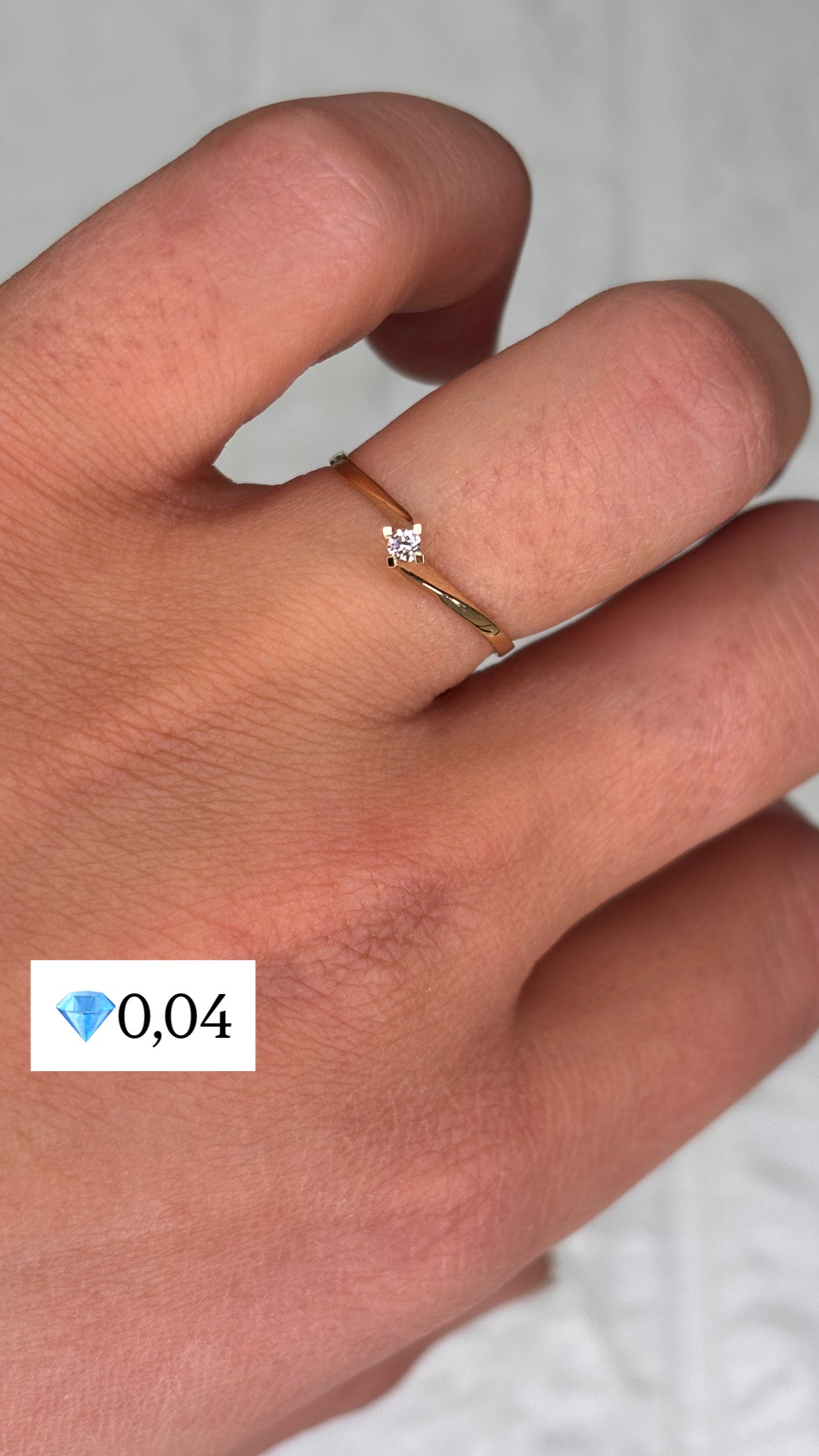 Anello Solitario Oro Giallo e Diamante Promesse Gioielli