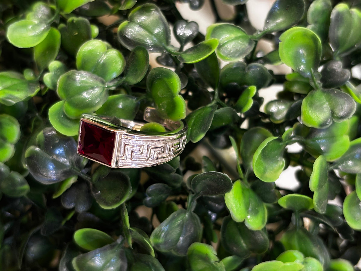 Anello Uomo Argento con zircone rosso