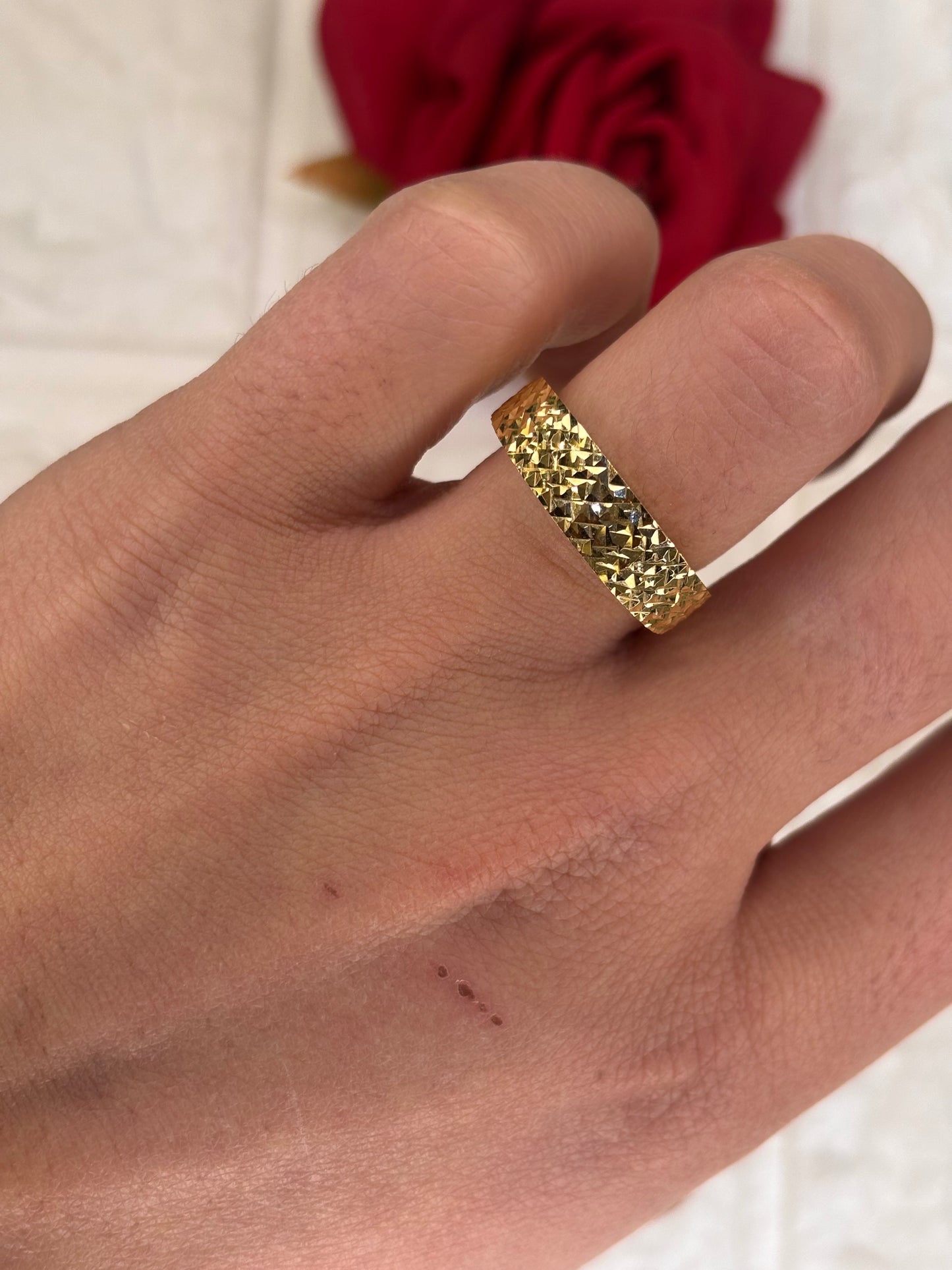 Anello Fascia Diamantata Oro Giallo 18 Carati