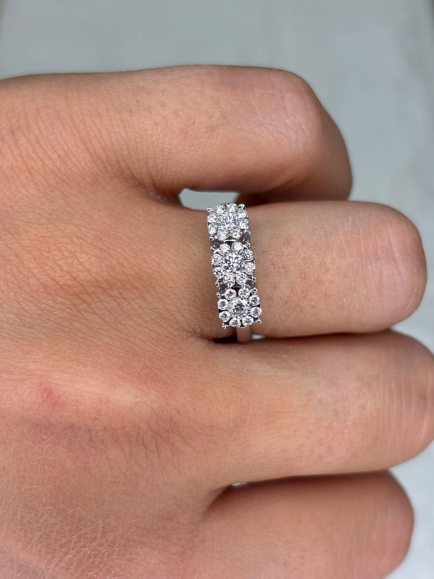 Anello Trilogy Magic Oro e Diamanti Promesse Gioielli