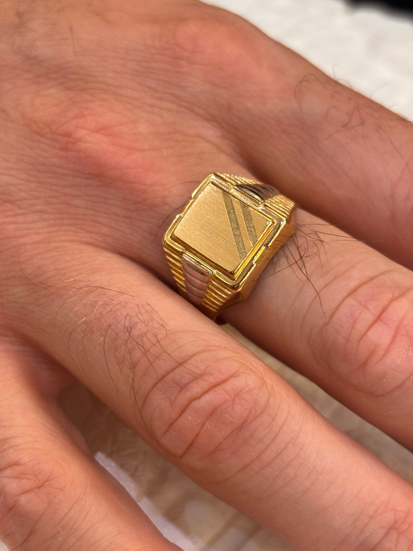 Anello Uomo Oro giallo 18 Carati