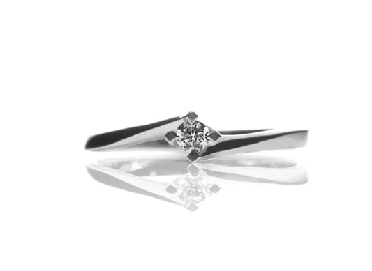 Anello Oro Bianco e Diamante 0,04 TH1504”