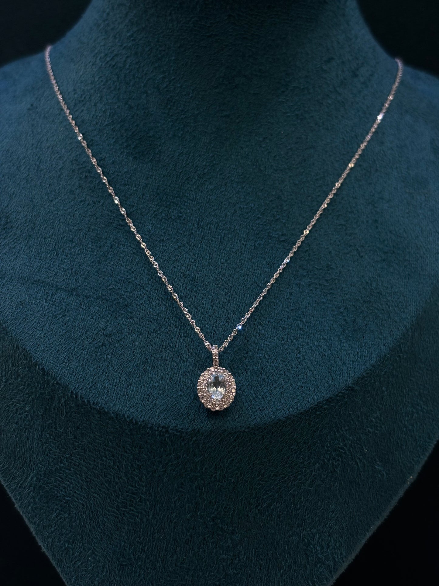 Collana Kate Oro Bianco 18 Carati pietra celeste