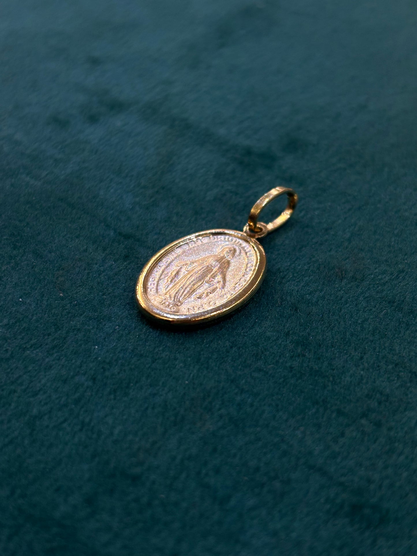 Ciondolo Madonnina Miracolosa Oro 18 Carati